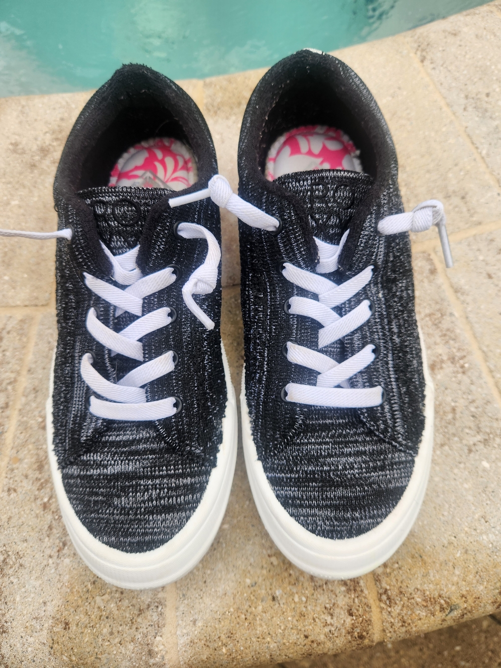 Roxy Summer Sky Black Knit Sneaker Slip-On Shoes Floral Memory Foam Insole Sz 8